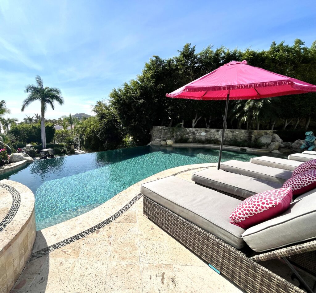 Cabo Golf Section 18- Horizontes Welcome to Horizontes 3, an exquisite custom-made home located within San José del Cabo's most sought-after community, Querencia. Surrounded by Tom Fazio's signature golf course, recognized as one of the best in the country, this stunning residence is just a short golf cart ride from the prestigious 5-star Club House.This remarkable 6-bedroom, 6.5-bathroom home elevates luxury living with a fresh vision of architecture and design. The layout features a cozy family room, an expansive bunk bed bedroom on the lower level, and a spacious maid's quarters with an independent entrance, making it ideal for entertaining family and friends. The property boasts expansive outdoor living spaces, including tranquil green areas, an outdoor kitchen, an infinity pool, a jacuzzi, and breathtaking mountain for sale