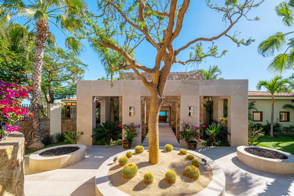 Cabo Golf La Caleta Discover Villa Marselina, a contemporary icon tucked within the exclusive Caleta enclave of Palmilla. This remarkable estate offers six bedrooms, eight-and-a-half bathrooms, and sweeping, unobstructed – Caleta 58, San Jose Corridor, BS