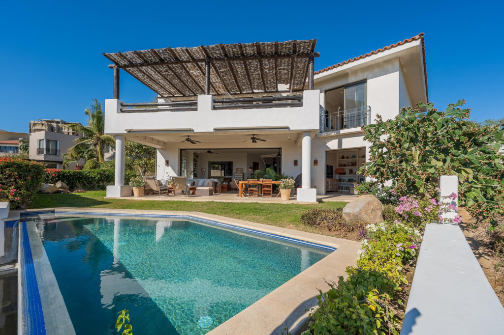 Cabo Golf Fundadores Luxury Estate in Puerto Los Cabos - Introducing an extraordinary value opportunity in the prestigious community of Puerto Los Cabos--now offered at for sale