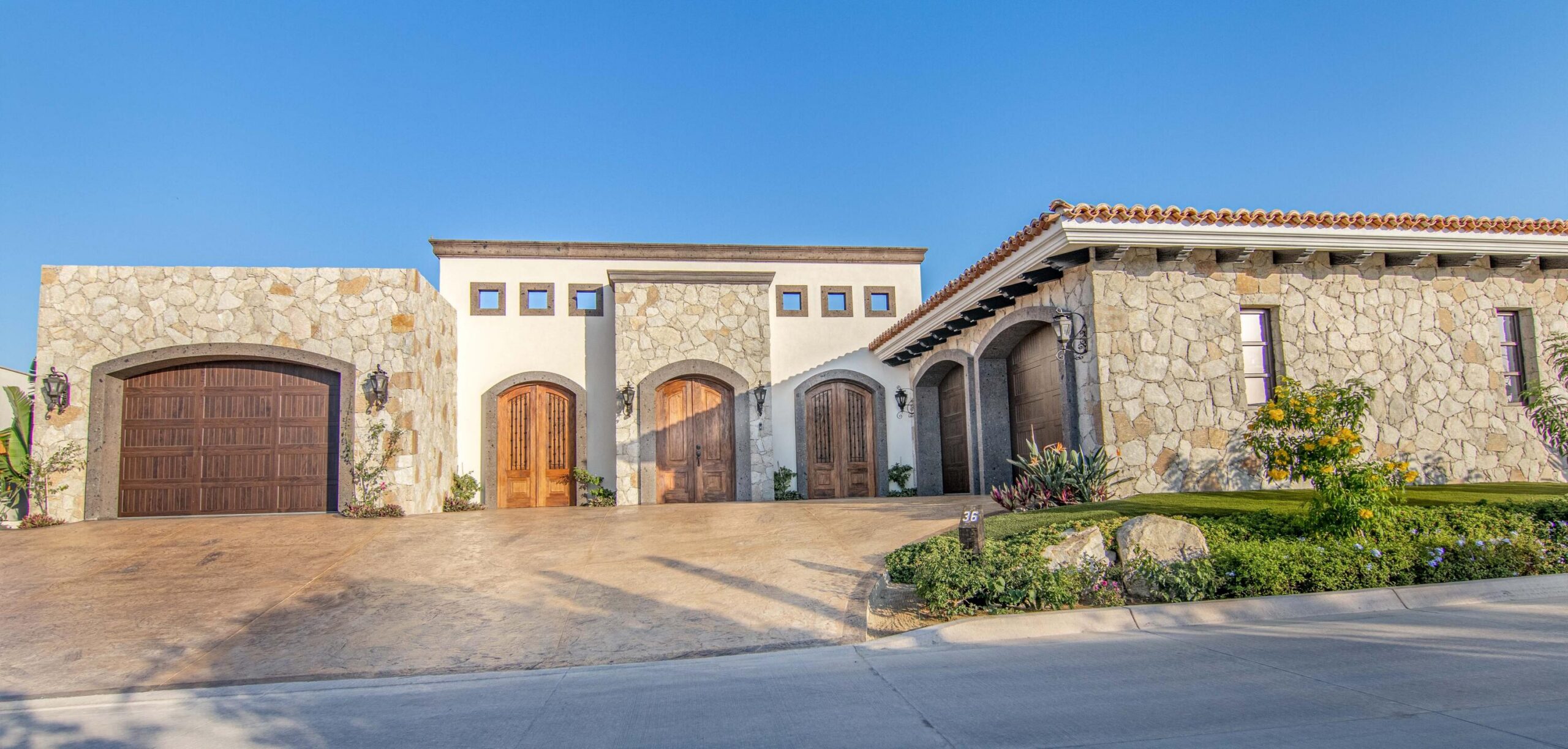 Cabo Golf Golf Villas Explore this exceptional Golf Villa in Diamante, offering sweeping for sale