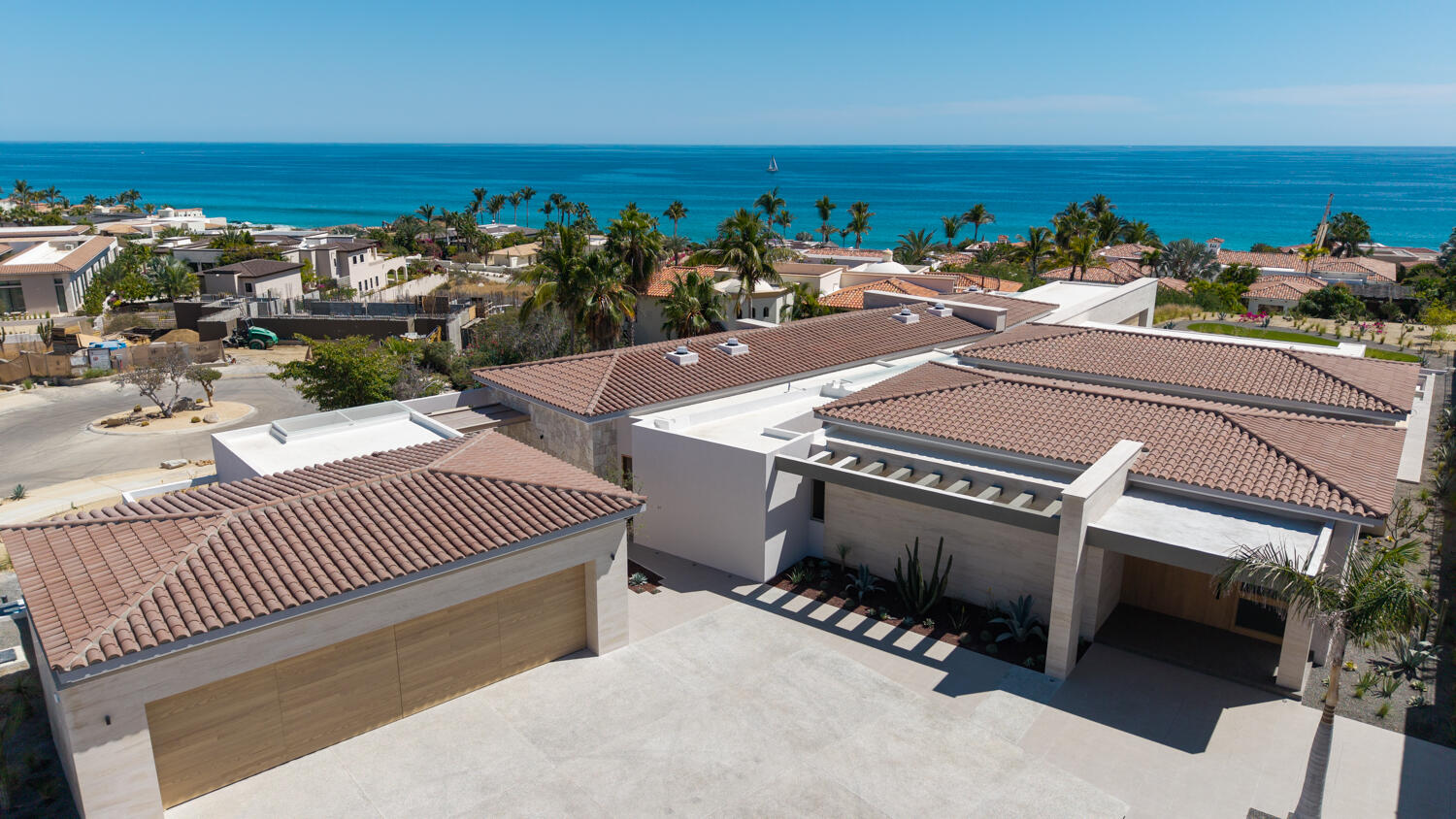 Cabo Golf Fundadores Villa Maralta 62 offers contemporary coastal living in Puerto Los Cabos.This newly built 5-bedroom residence is designed around seamless indoor-outdoor flow, with main living areas opening toward the terrace, pool, and ocean – Quivira Perfecta, Pacific, Pacific, BS