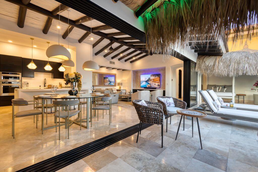Cabo Golf Fundadores Thoughtful contemporary design, ocean for sale
