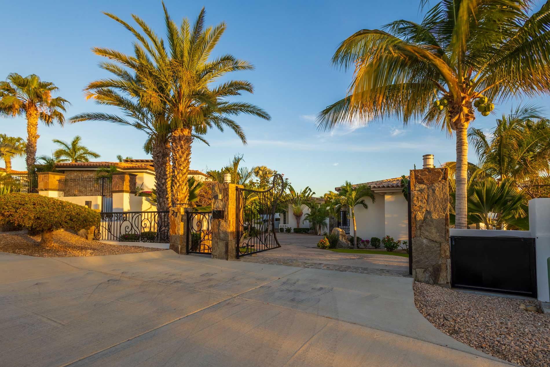 Cabo Golf El Altillo Casa Diamante is a must-see retreat with unforgettable for sale