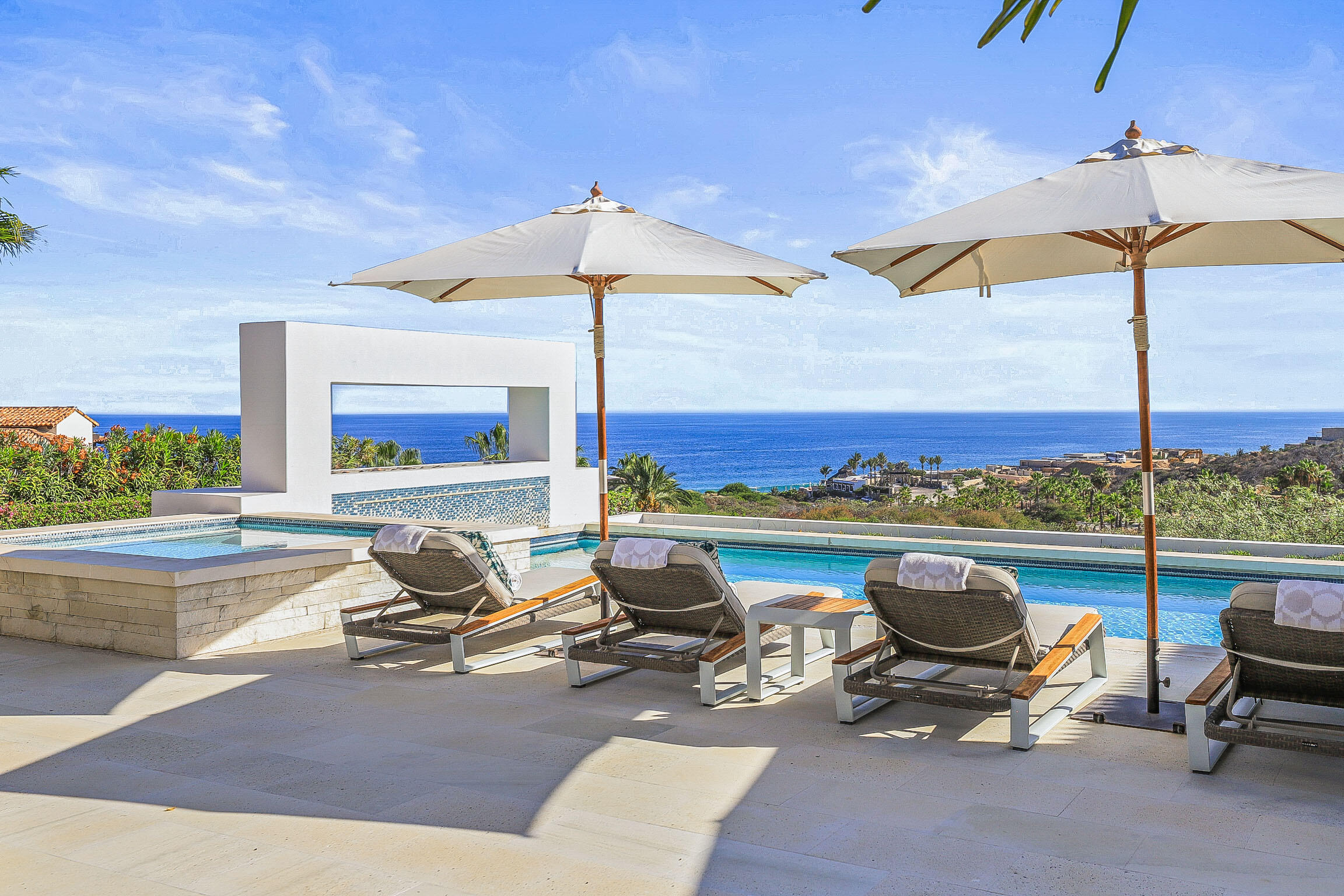 Cabo Golf Fundadores Thoughtful contemporary design, ocean for sale